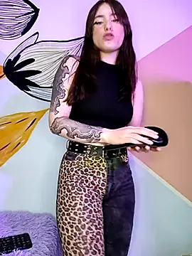 Amber-08 online show from September 2025 02:12:01 PM