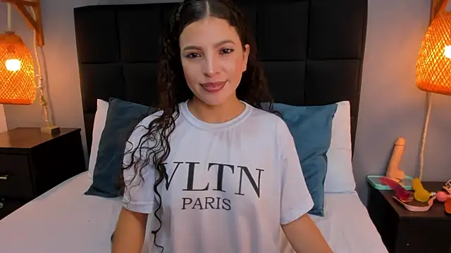 natalie esmith online show from November 2025 11:47:02 AM