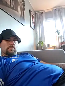 Snapshot of Bamse28 chatting on April 2026 05:08:02 PM Bamse28 online show from April 2026 05:08:02 PM