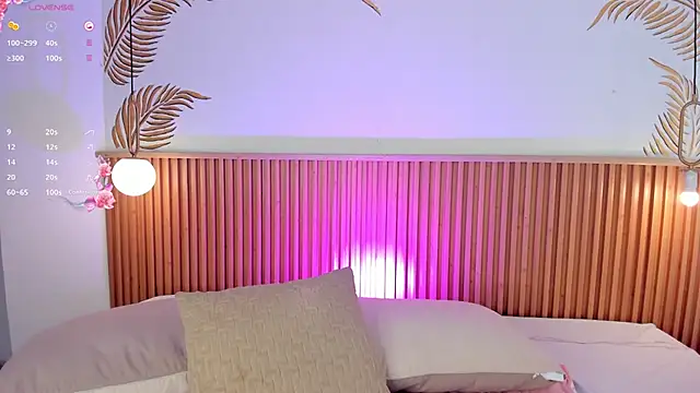 Valleriie  online show from October 2025 02:02:02 PM