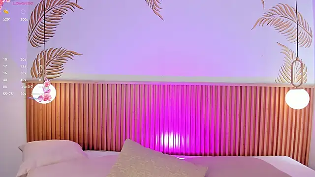 Valleriie  online show from April 2026 03:35:02 PM