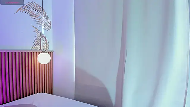 Valleriie  online show from April 2026 03:38:01 PM