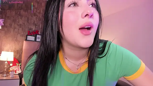 marian  stone online show from December 2025 06:29:01 PM