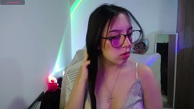 Snapshot of immisssilver chatting on October 2025 01:50:02 AM immisssilver online show from October 2025 01:50:02 AM