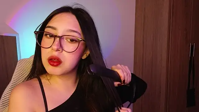 Snapshot of immisssilver chatting on September 2025 02:54:01 AM immisssilver online show from September 2025 02:54:01 AM