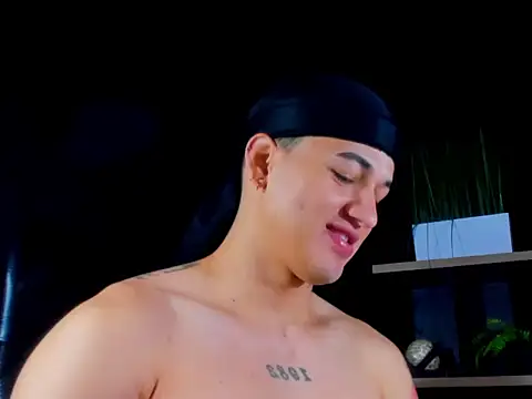 rocoo santos online show from April 2026 06:03:01 PM