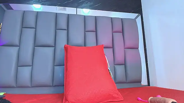 Roxana gomez online show from November 2025 03:16:01 AM