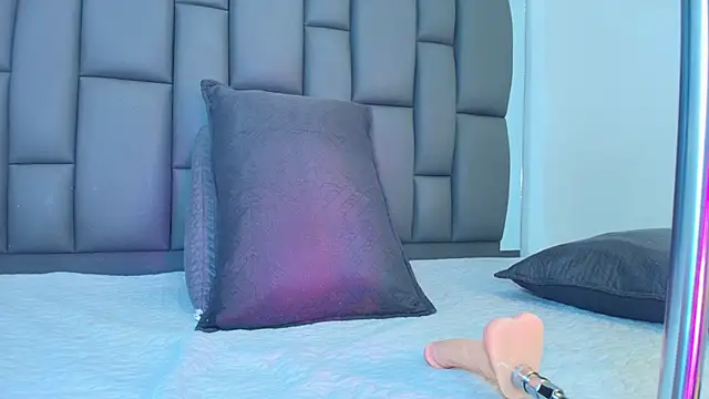 Roxana gomez online show from March 2026 03:32:01 AM