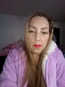Snapshot of Estefania_Arce chatting on January 2026 07:41:02 PM Estefania Arce online show from January 2026 07:41:02 PM