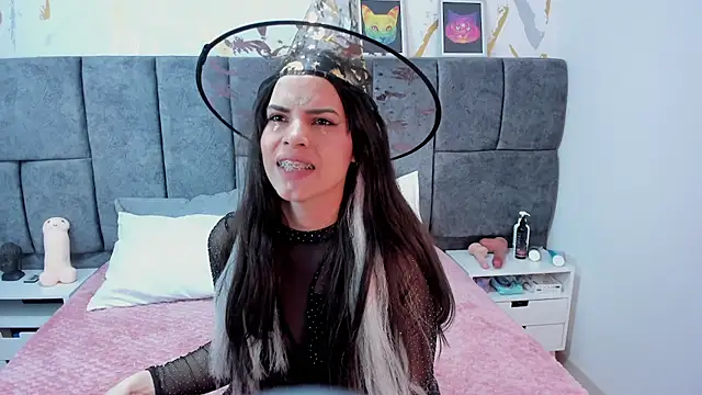 Astrid Velle online show from November 2025 03:57:02 AM