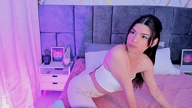 Astrid Velle online show from November 2025 03:54:02 AM