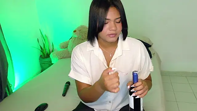 nudesketch1 online show from October 2025 06:31:02 PM