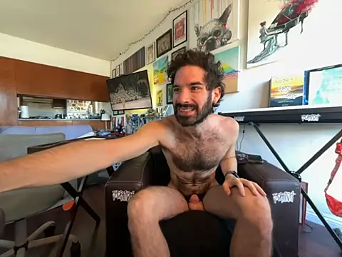 Pupscritch online show from October 2025 06:27:01 PM
