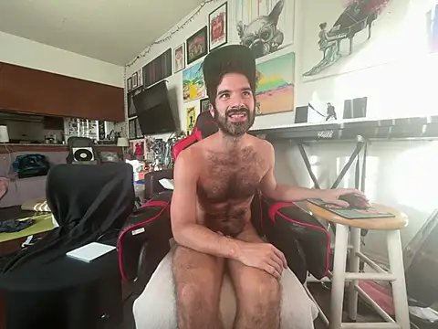 Snapshot of Pupscritch chatting on July 2026 02:35:01 PM Pupscritch online show from July 2026 02:35:01 PM