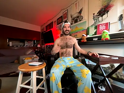 Pupscritch online show from November 2025 02:53:01 PM