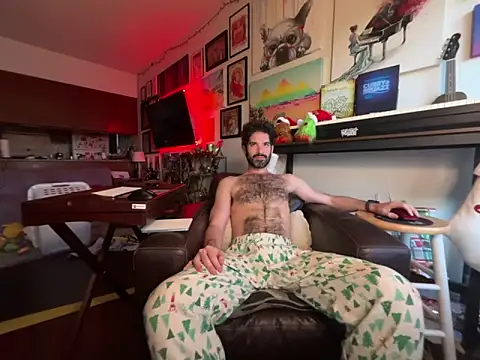 Pupscritch online show from December 2025 02:52:02 PM