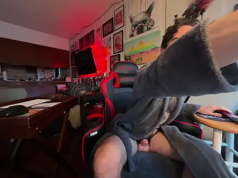 Pupscritch online show from February 2026 02:58:02 PM