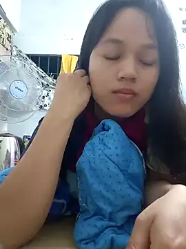 Snapshot of Anny-ly chatting on October 2025 03:01:01 PM Anny-ly online show from October 2025 03:01:01 PM