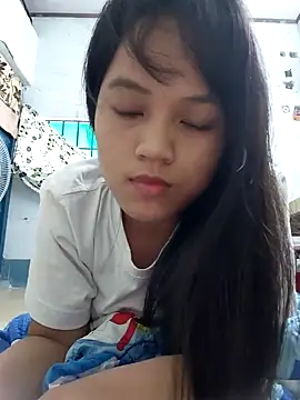 Snapshot of Anny-ly chatting on September 2025 09:09:02 AM Anny-ly online show from September 2025 09:09:02 AM