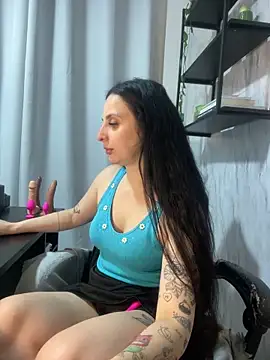 Snapshot of yumi-hot chatting on May 2026 09:07:02 PM yumi-hot online show from May 2026 09:07:02 PM