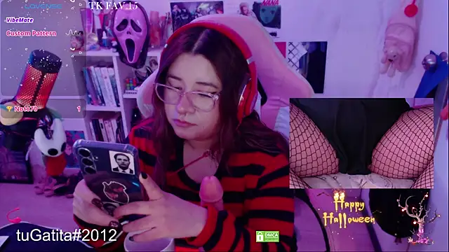 Pink girl0n online show from November 2025 09:31:01 PM