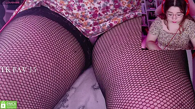 Pink girl0n online show from November 2025 06:13:01 AM