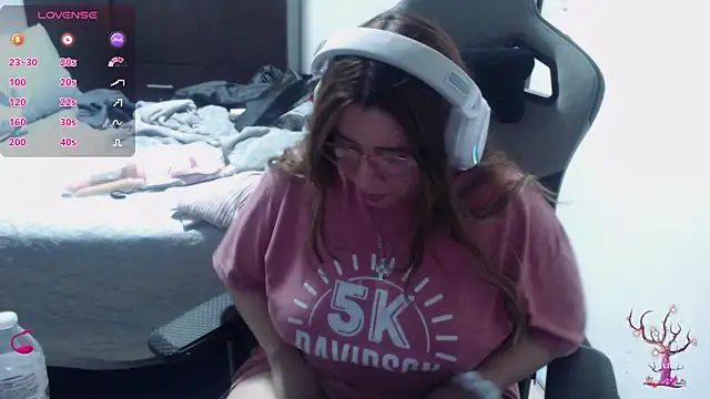 Pink girl0n online show from December 2025 07:44:01 AM