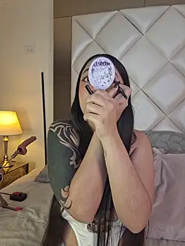 Abby Garciaa online show from November 2025 07:58:01 PM