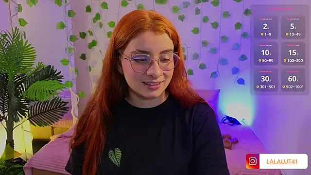 Naomy tay1 online show from September 2025 03:22:02 AM