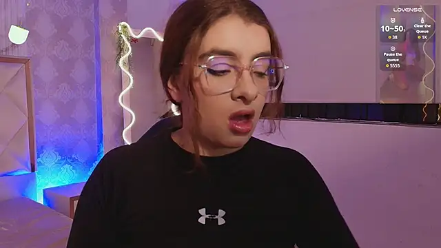 Naomy tay1 online show from February 2026 03:02:01 AM