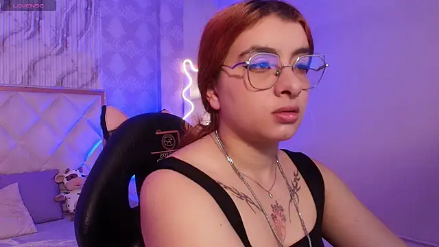 Naomy tay1 online show from November 2025 03:38:01 AM