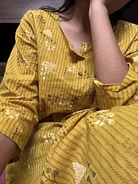 modelnishu online show from February 2026 02:35:02 PM