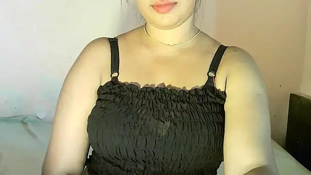 LoveTrainX online show from November 2025 05:11:01 AM