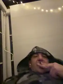 BULLBSX online show from April 2026 08:59:01 PM