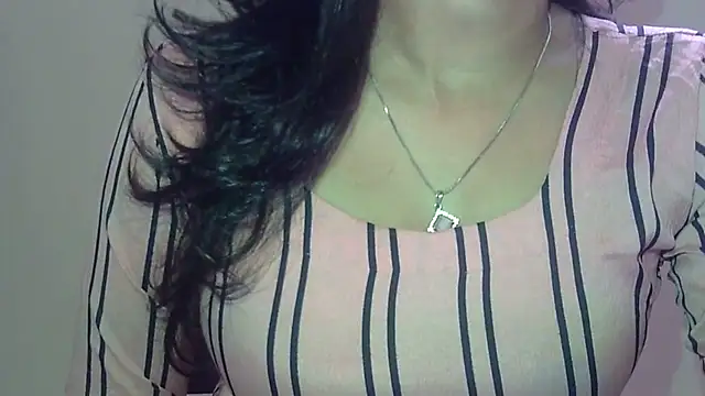 Snapshot of SONIYA_47 chatting on May 2026 05:18:02 PM SONIYA 47 online show from May 2026 05:18:02 PM