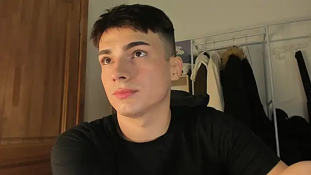 Snapshot of mystic_evan chatting on October 2025 10:31:02 PM mystic evan online show from October 2025 10:31:02 PM