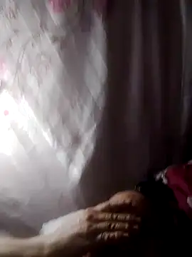 Snapshot of Mamapm20 chatting on October 2025 04:28:02 AM Mamapm20 online show from October 2025 04:28:02 AM