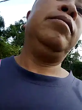 Snapshot of Mamapm20 chatting on October 2025 12:34:01 AM Mamapm20 online show from October 2025 12:34:01 AM