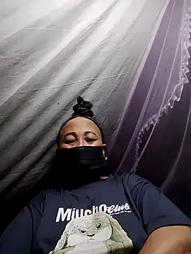 Snapshot of Mamapm20 chatting on October 2025 12:46:01 PM Mamapm20 online show from October 2025 12:46:01 PM