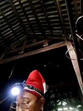 Snapshot of Mamapm20 chatting on October 2025 09:41:01 AM Mamapm20 online show from October 2025 09:41:01 AM