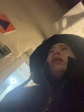 Snapshot of Reina_Cummings chatting on January 2026 05:03:01 AM Reina Cummings online show from January 2026 05:03:01 AM