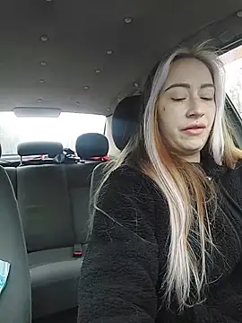 Snapshot of Reina_Cummings chatting on March 2026 05:58:01 AM Reina Cummings online show from March 2026 05:58:01 AM