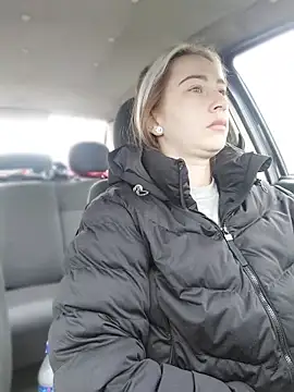 Reina Cummings online show from March 2026 06:13:01 AM