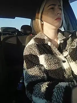 Snapshot of Reina_Cummings chatting on February 2026 06:13:01 AM Reina Cummings online show from February 2026 06:13:01 AM