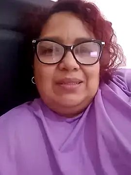 ladytropical1 online show from September 2025 12:44:02 PM