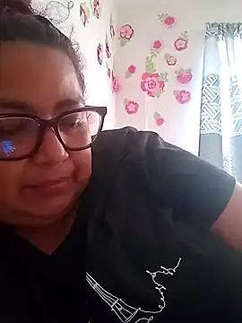 Snapshot of ladytropical1 chatting on February 2026 08:49:02 PM ladytropical1 online show from February 2026 08:49:02 PM