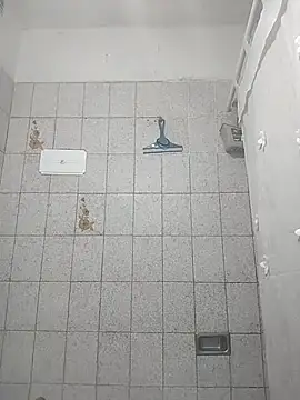 Auroraluna - online show from December 2025 07:41:01 PM