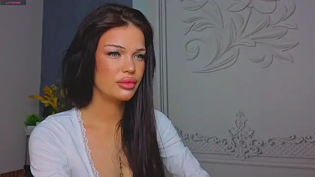 Katrinafoxxx online show from November 2025 02:39:01 PM