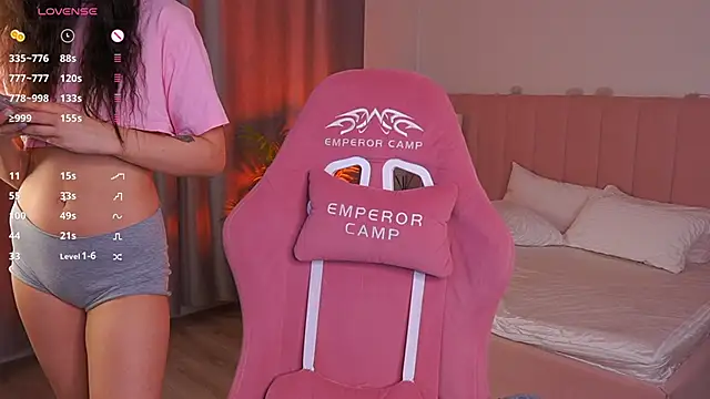 LilLisa online show from March 2026 03:54:01 PM