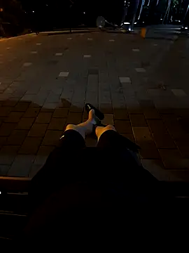 starvingo2002 online show from September 2025 10:59:01 AM